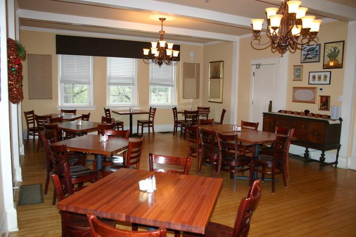 The Woodford Inn Versailles Exterior photo